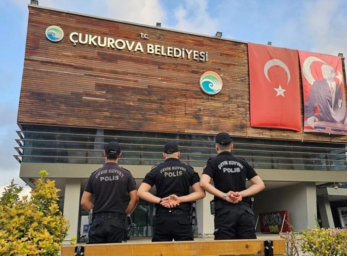 CHP'li Seyhan ve Çukurova belediyelerine rüşvet operasyonu! 13 kişi tutuklandı