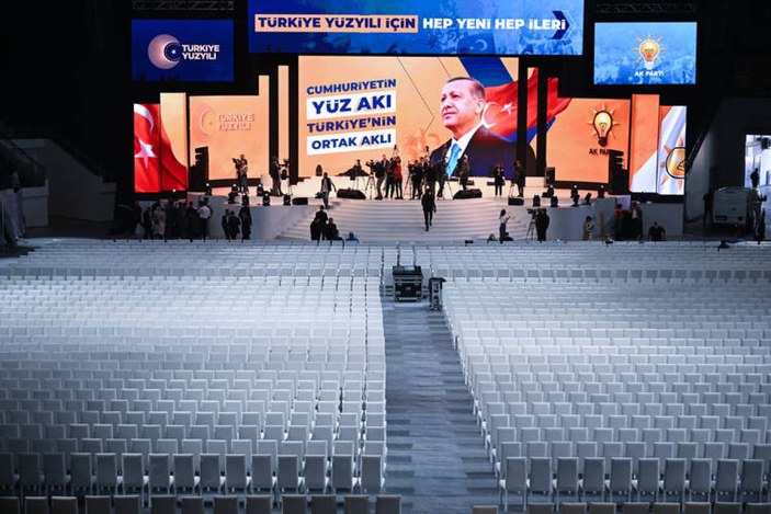 Hazırlıklar tamam: AK Parti'nin 4'üncü Olağanüstü Kongresi bugün yapılacak