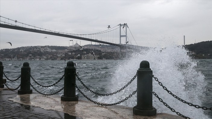 İstanbul'da sabah saatlerine dikkat: Valilikten fırtına uyarısı geldi