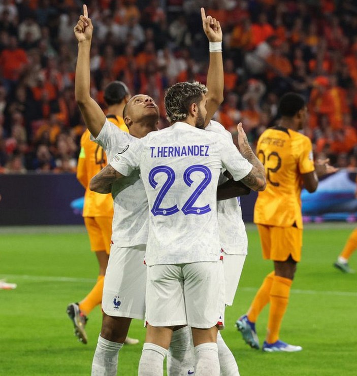 Fransa, Portekiz ve Belçika, EURO 2024'e gitmeyi garantiledi