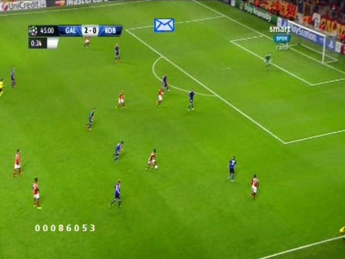 Galatasaray-Kopenhag maçında Drogba'nın golü - izle