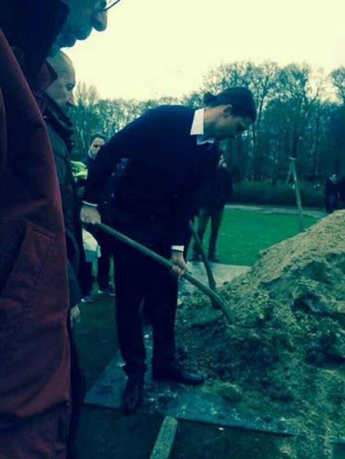İbrahimovic kardeşinin cenaze namazına katıldı