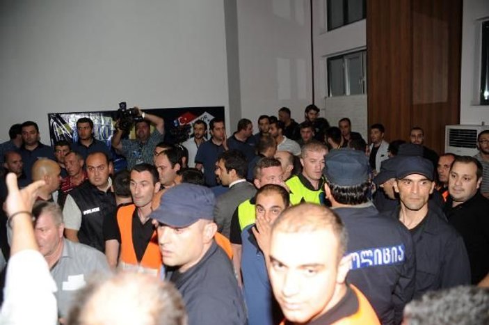 Bursaspor maçı sonrası basın odası karıştı