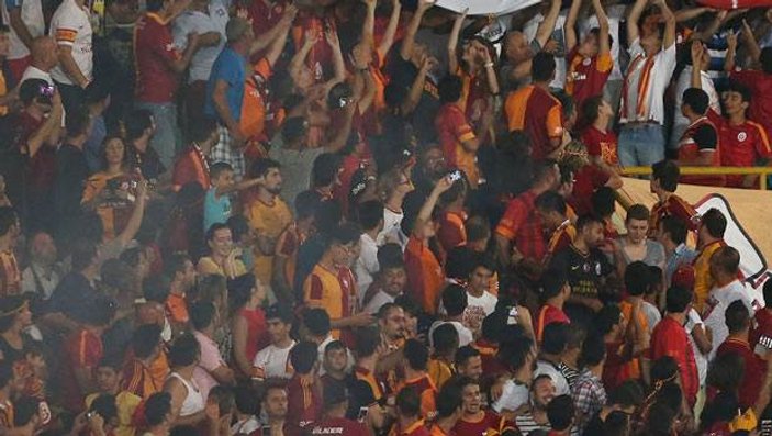 Galatasaraylı taraftarlardan Arda'ya tepki