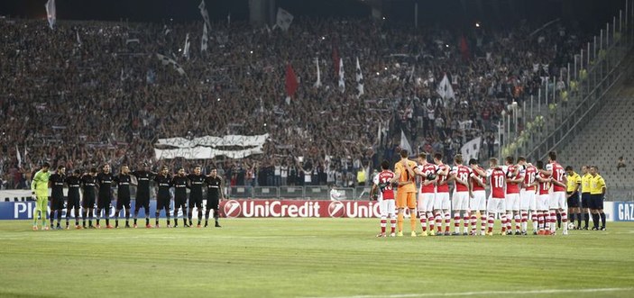 Beşiktaş taraftarı Süleyman Seba'yı böyle andı