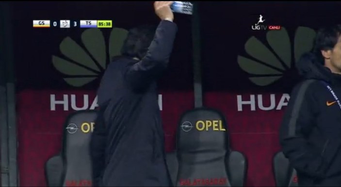 Prandelli Yusuf Erdoğan'ın golünden sonra çıldırdı