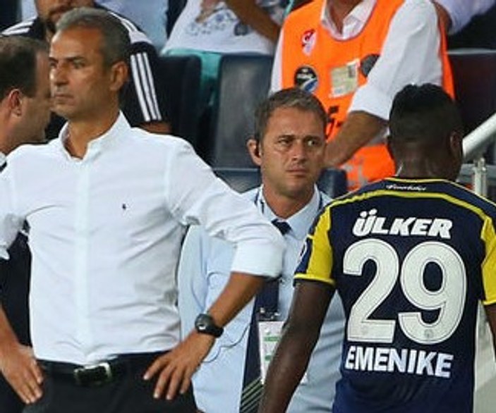 Fenerbahçe, Emenike ile yolları ayırıyor