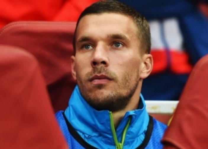 Podolski'den Wenger'e sert sözler