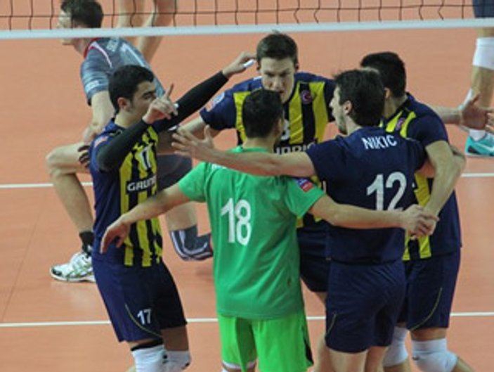Fenerbahçe filede namağlup Belogorie'yi devirdi