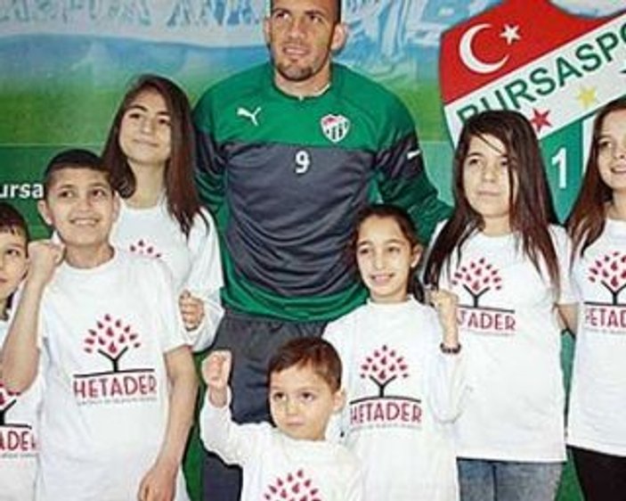 Bursasporlu futbolculardan anlamlı destek
