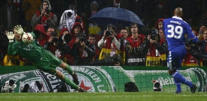 Volkan'ın kurtardığı penaltı UEFA tarihine geçti