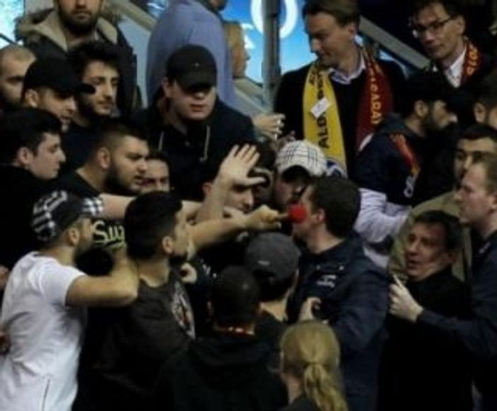 Galatasaray'a seyircisiz oynama cezası