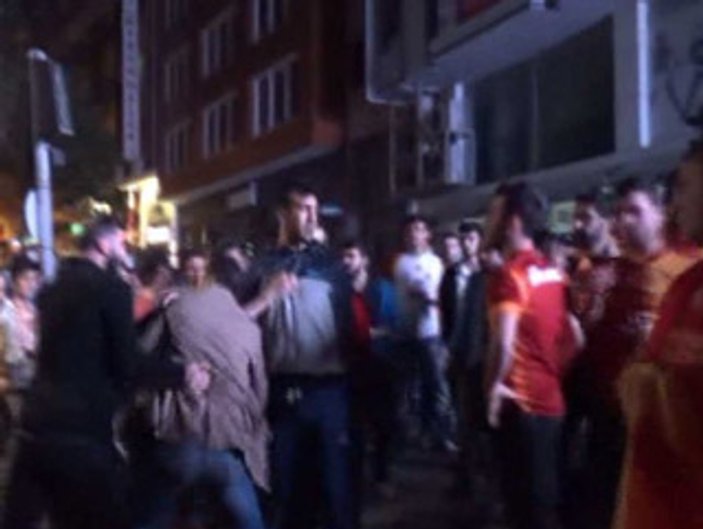 Giresun'da Galatasaray taraftarları arasında kavga İZLE