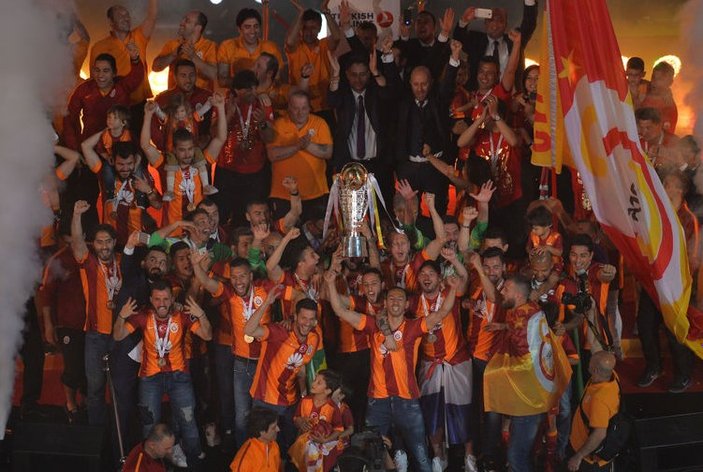 Galatasaray 20. şampiyonluğunu kutladı
