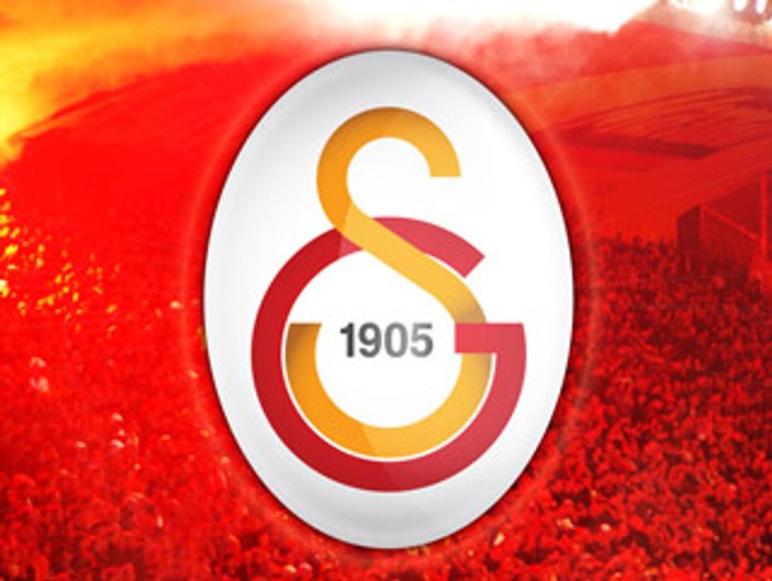 Galatasaray'da 8 futbolcunun bileti kesildi
