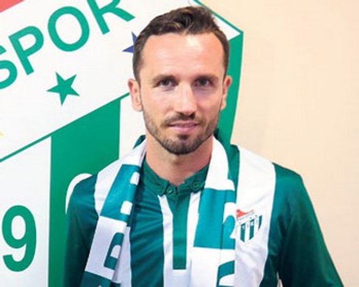 Sivok: Bursaspor'a transfer olduğum için korkmuyorum