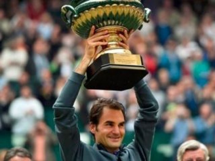 Roger Federer 8. kupasını kazandı