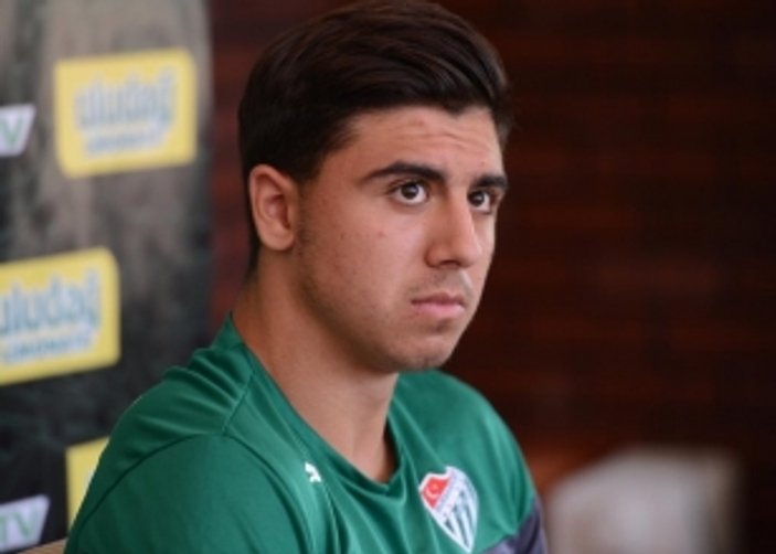 Fenerbahçe Ozan Tufan'ı KAP'a bildirdi