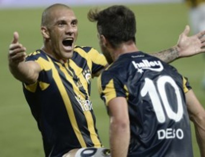 Fenerbahçe lige galibiyetle başladı