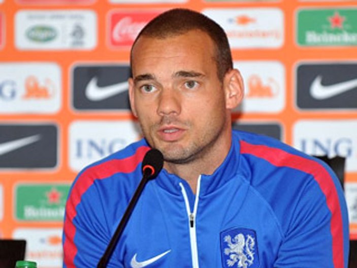 Sneijder: Türkiye'ye karşı çaylak gibi oynadık