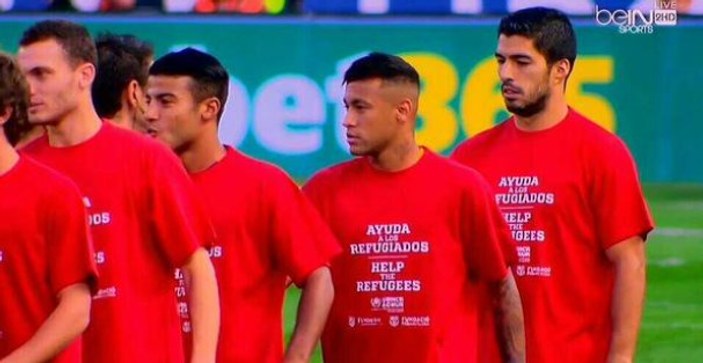 Atletico Madrid-Barcelona maçında Suriyeliler için mesaj
