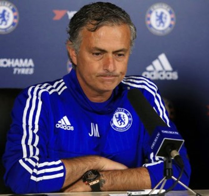 Chelsea'den Mourinho kararı