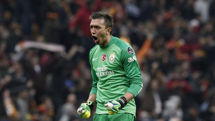 Galatasaray yönetimi Muslera'yı satabilir