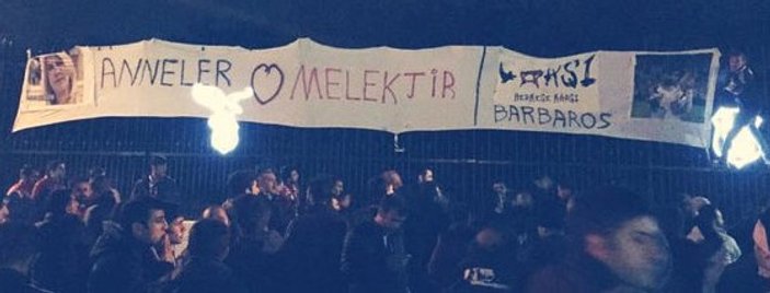 Beşiktaşlı taraftarlardan duygusal Tolga Zengin pankartı