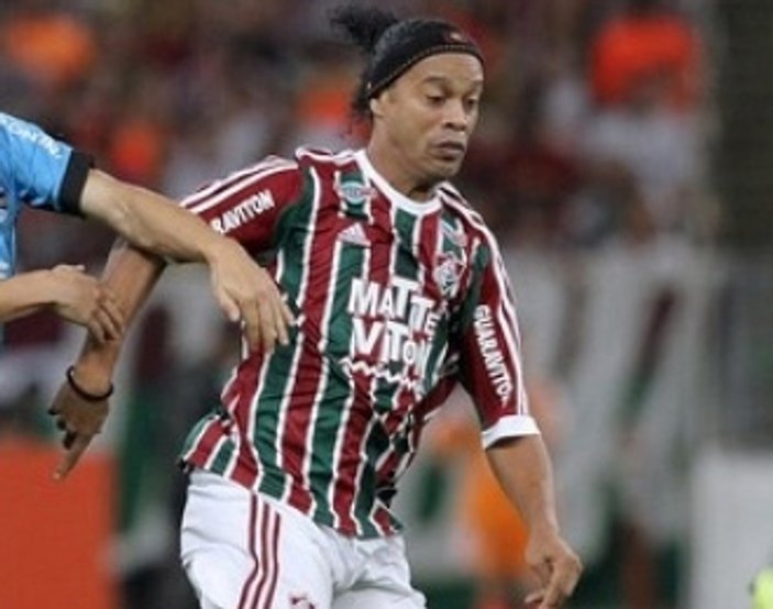 Ronaldinho için Antalyaspor'a İsviçre'den rakip çıktı