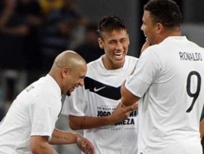 Roberto Carlos: Neymar'ı Real Madrid'e getirebilirim