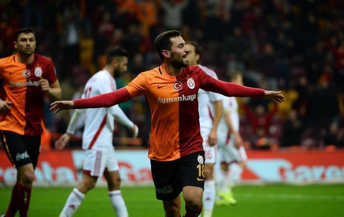 Galatasaray ikinci yarıya 3 puanla başladı
