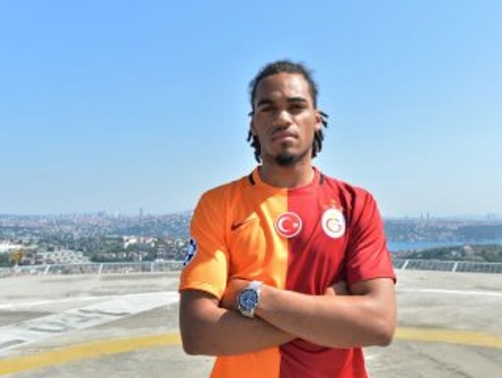 Denayer: Galatasaray'da kalmak istiyorum