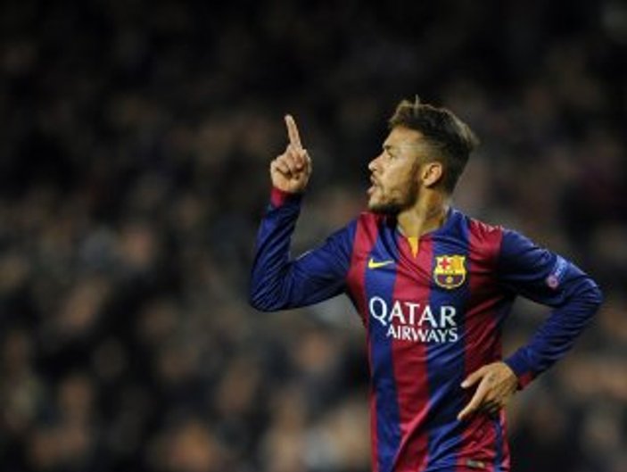 Neymar Barcelona'da kalacak