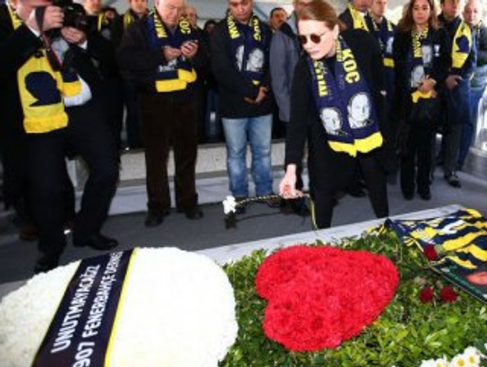 Caroline Koç Mustafa Koç'u Sevgililer Günü'nde yalnız bırakmadı