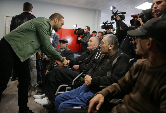 Beşiktaş'ın yıldızlarından anlamlı ziyaret