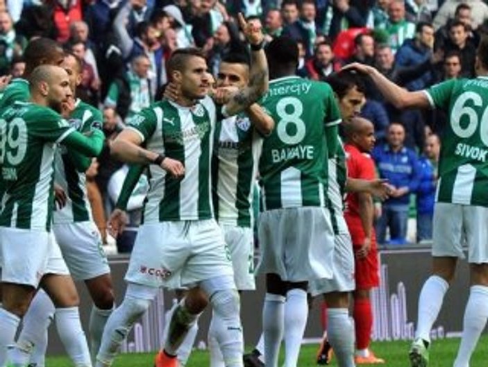 Bursaspor Kasımpaşa'yı 4 golle geçti