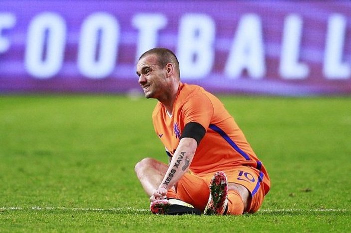 Sneijder milli maçta sakatlandı