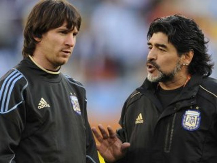 Messi: Maradona ile 2010'dan beri konuşmuyoruz