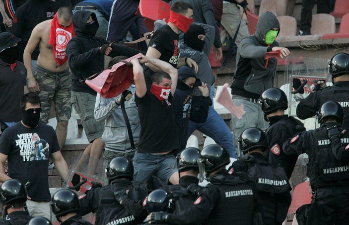 Kızılyıldız-Partizan derbisinde olaylar