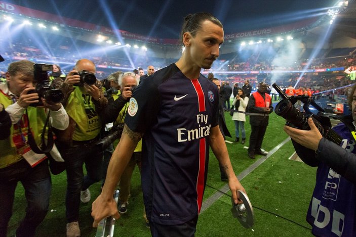 Zlatan ilginç golüyle PSG'ye veda etti - İZLE