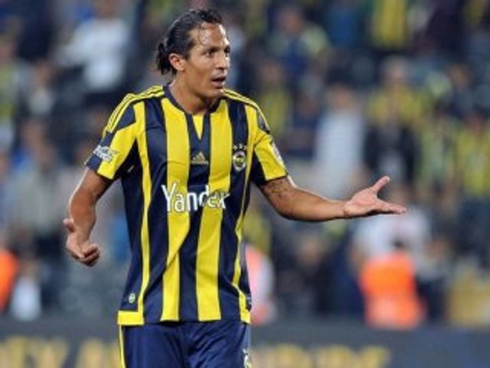 Fenerbahçe'de bileti kesilen 11 futbolcu belli oldu