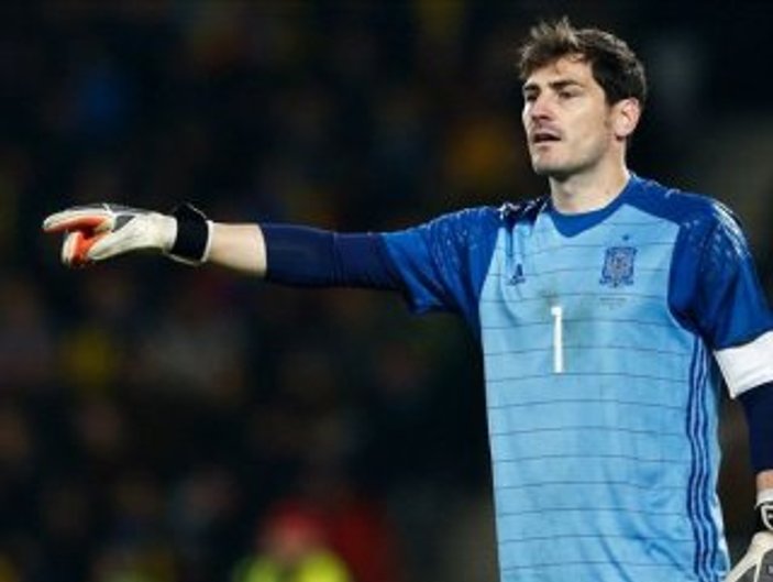 EURO 2016'da en tecrübeli isim İker Casillas