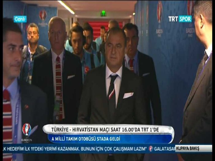 Fatih Terim sakızla stres atıyor