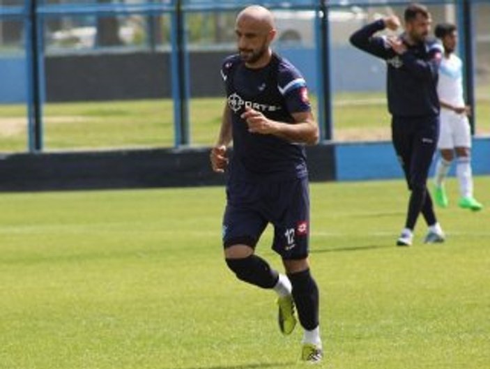 Adana Demirspor Mehmet Akyüz ile yollarını ayırdı