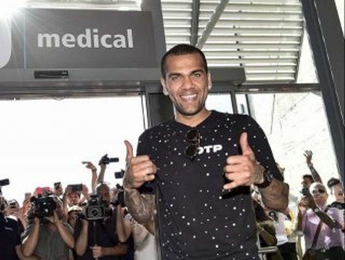 Dani Alves resmen Juventus'ta