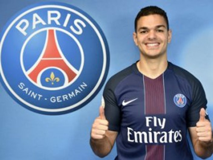 Ben Arfa: 10 dakika geç arasalar Sevilla'ya imzalayacaktı