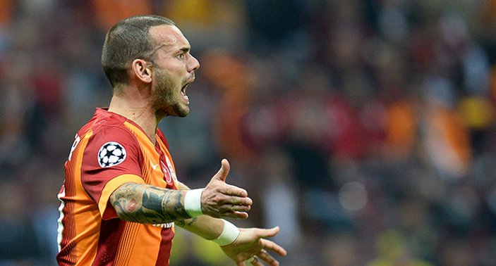Galatasaray ile Sneijder arasında 'vaftiz' krizi