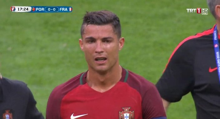 Ronaldo final maçında gözyaşlarına hakim olamadı