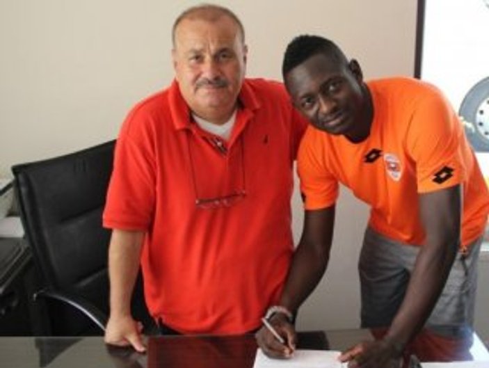 Adanaspor Ousmane Viera ile anlaştı
