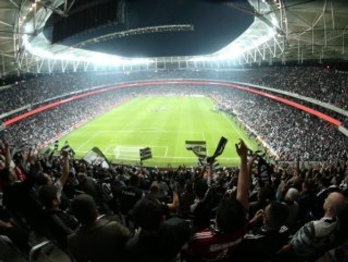Beşiktaş taraftarı biletlere hücum etti